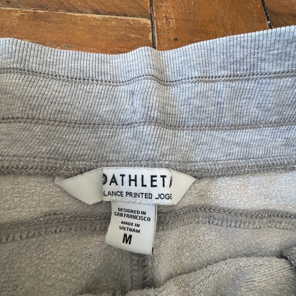 Athleta Light Gray Leopard Print Joggers - Picture 2 of 9